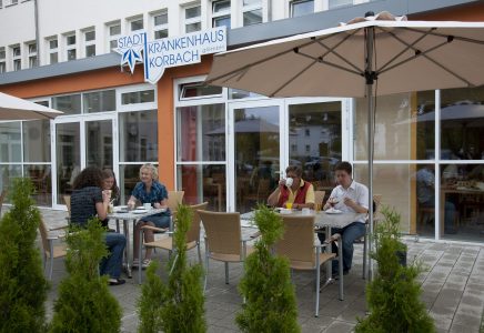 Terrasse-Cafeteria-Stadtkrankenhaus